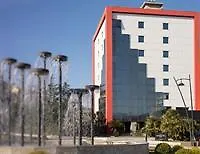 Hotel De La 4*